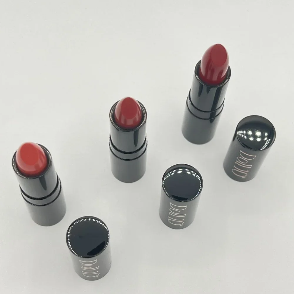 DOLL 10‎ Kisses And Compliments, 3 lipsticks, NEW in box